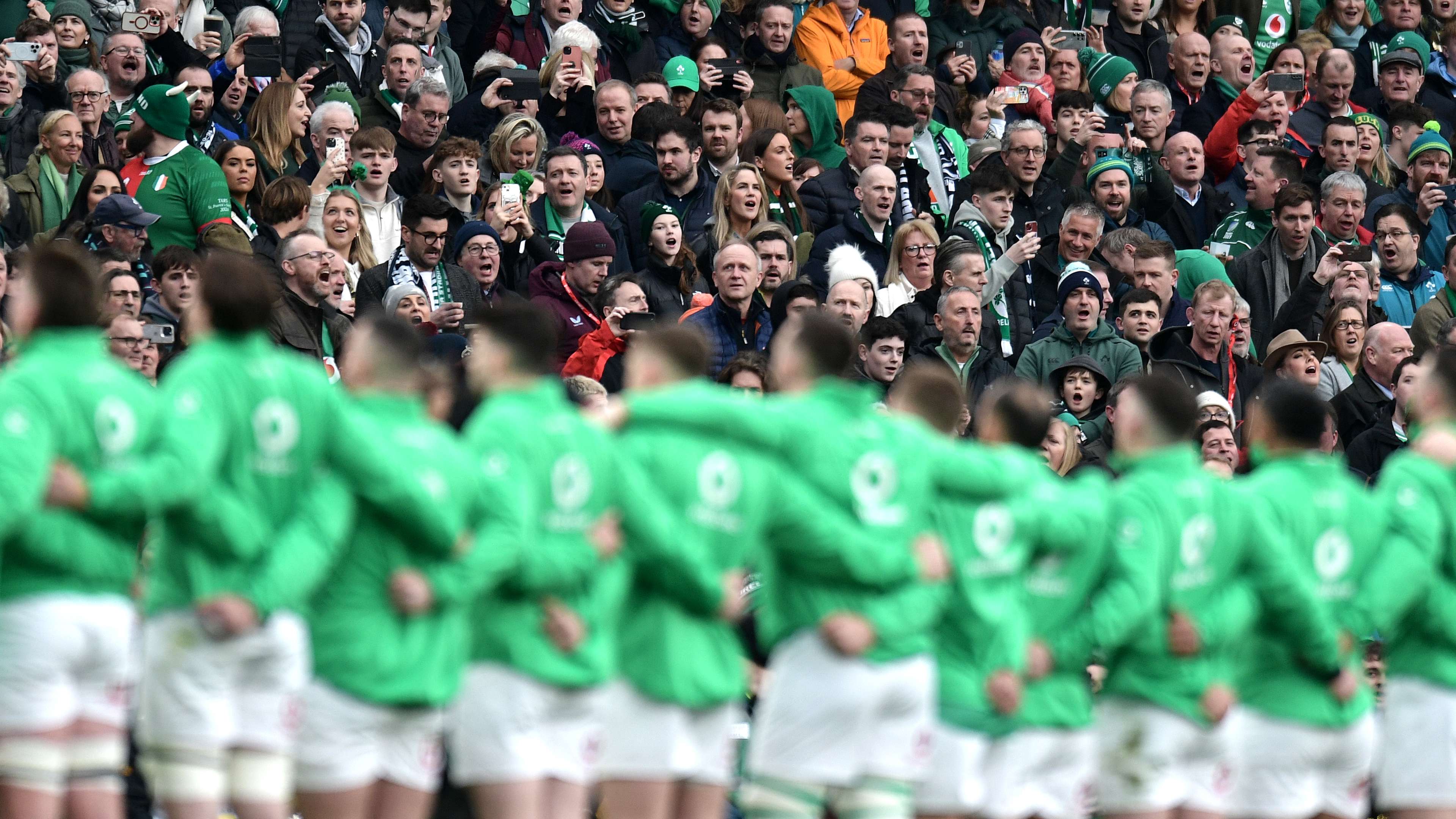 與前台足球 與前台足球